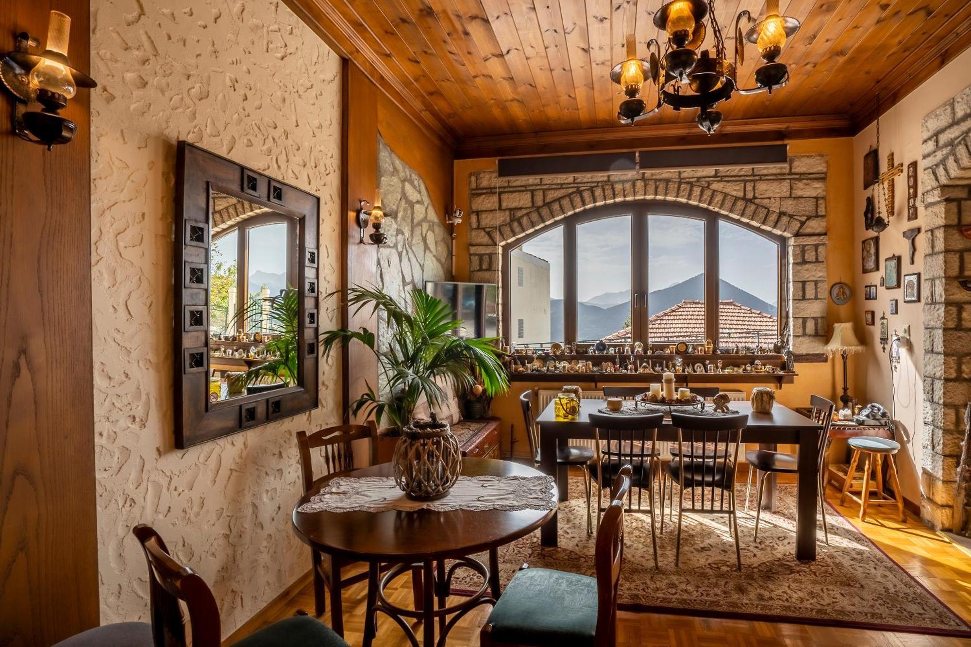 Semeli Guesthouse Karpenísion Eksteriør billede