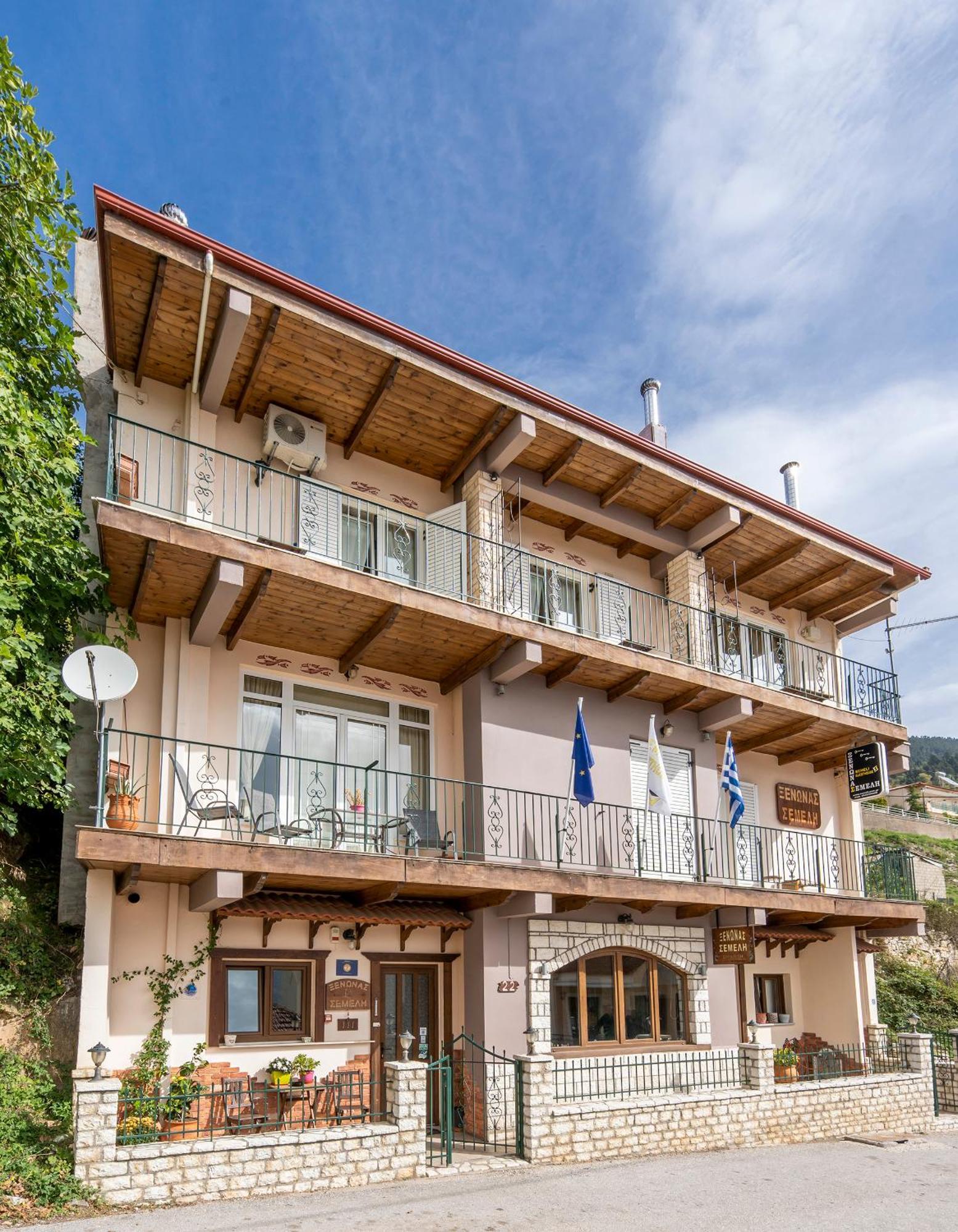 Semeli Guesthouse Karpenísion Eksteriør billede